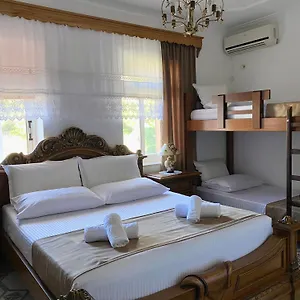 https://yuri-guest-house.albaniahotels.org